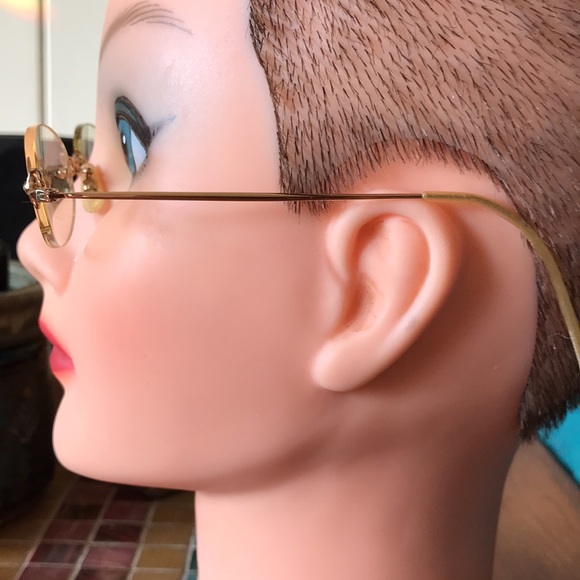 Petite gold Oliver Peoples eyeglass frames in excellent condition. - Picture 2 of 8